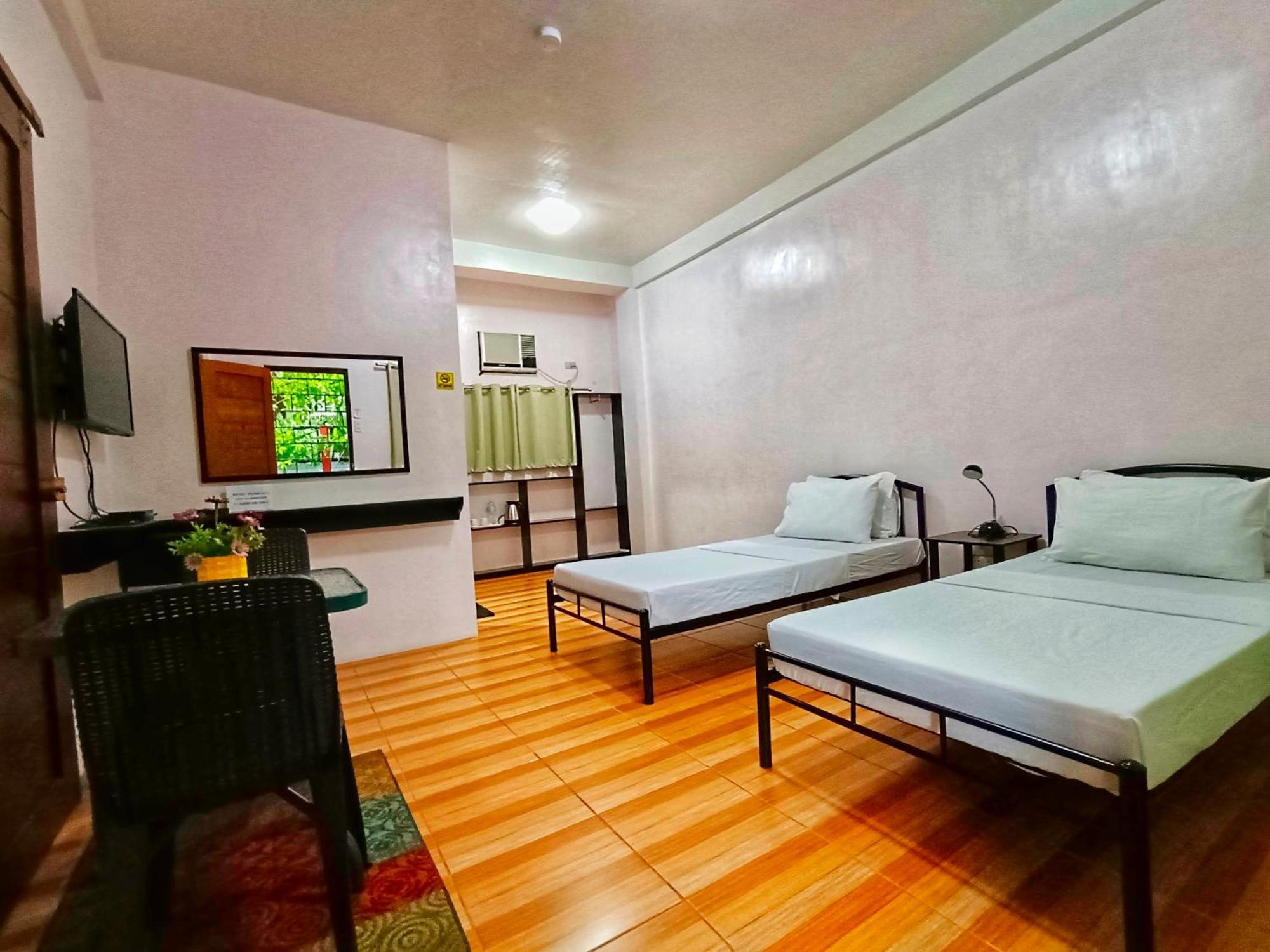 Monte Rio Gardens Bed&Breakfast Alaminos Buitenkant foto