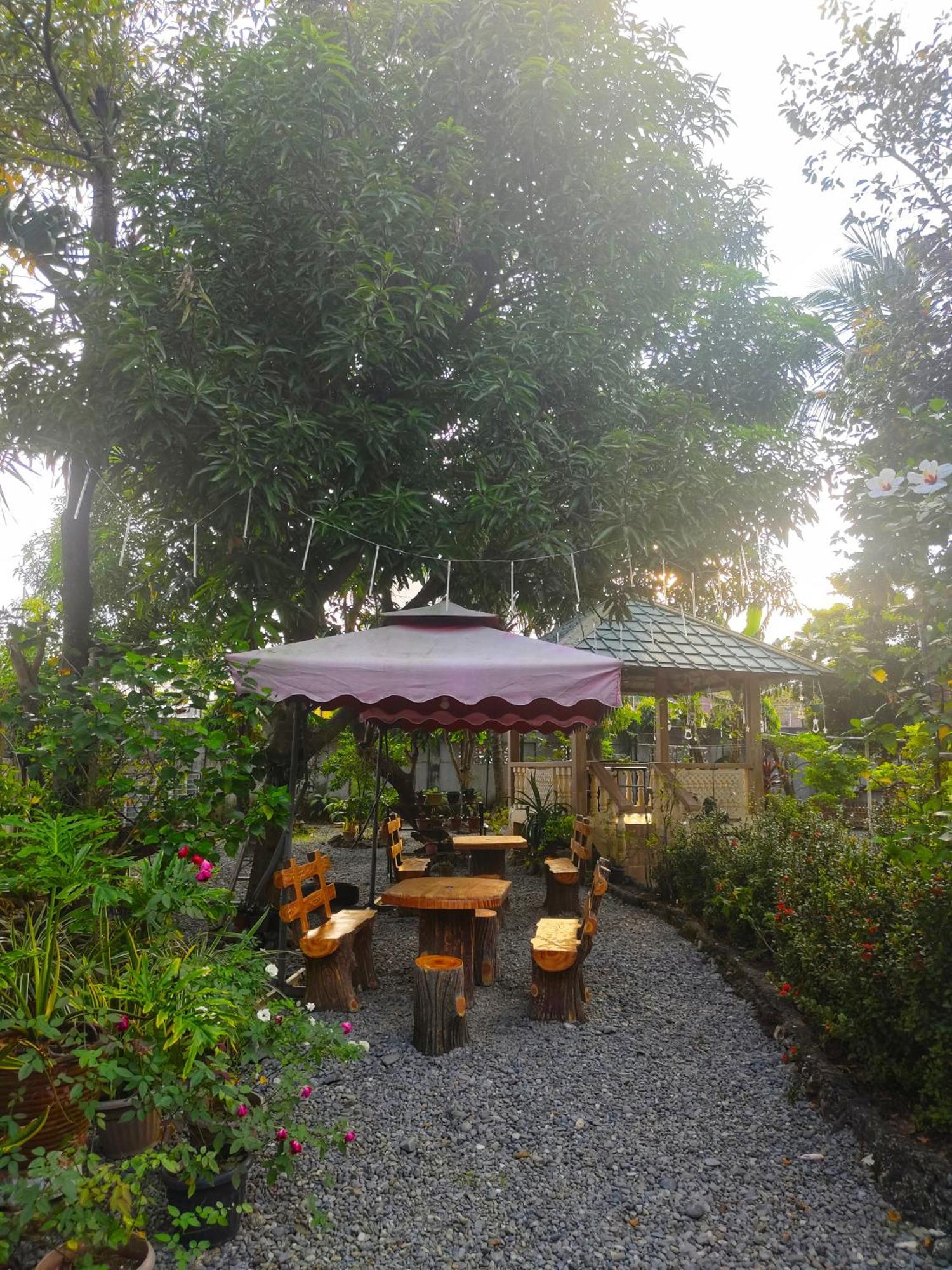 Monte Rio Gardens Bed&Breakfast Alaminos Buitenkant foto